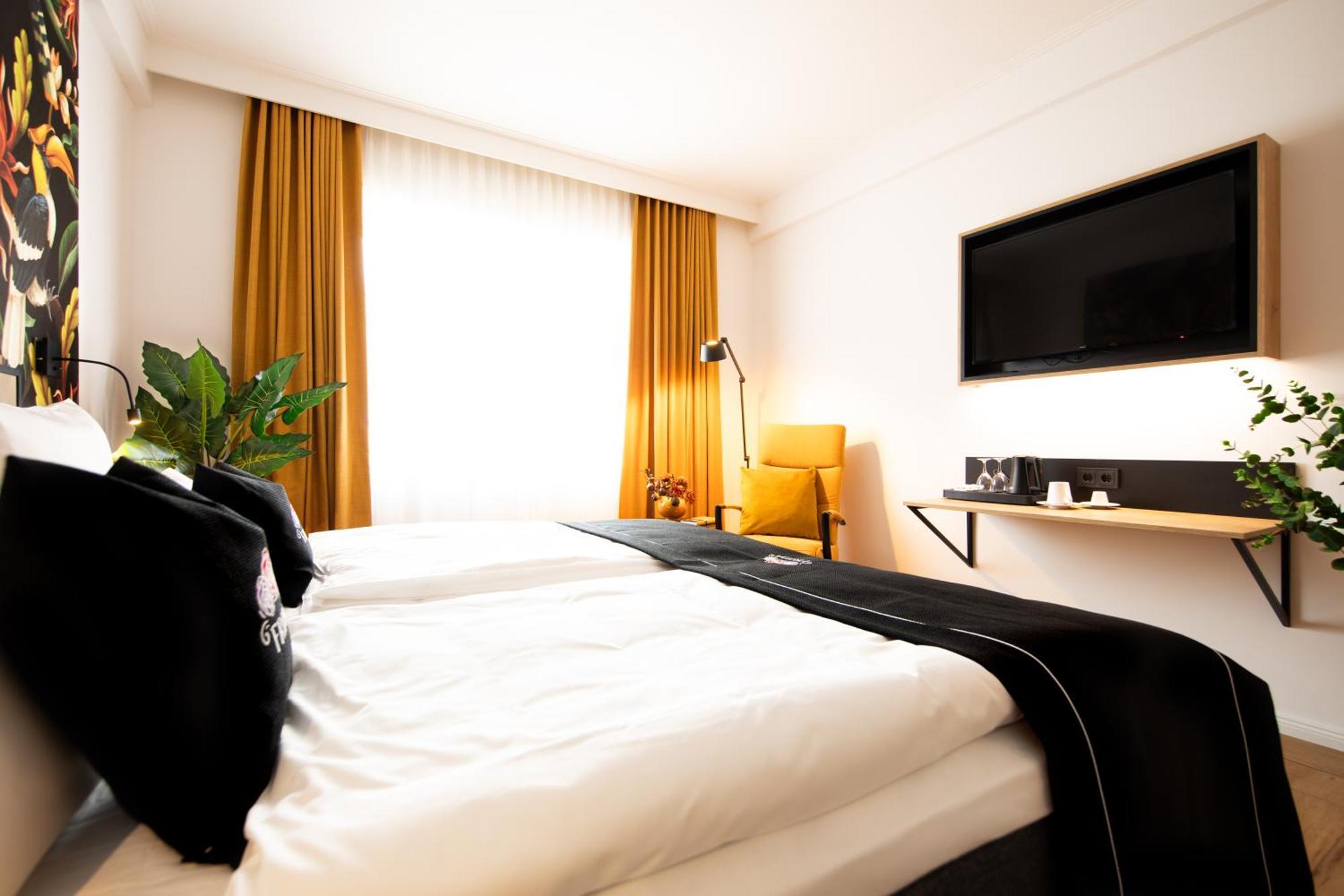 Frida Hotel & Cafe Bassum Ngoại thất bức ảnh