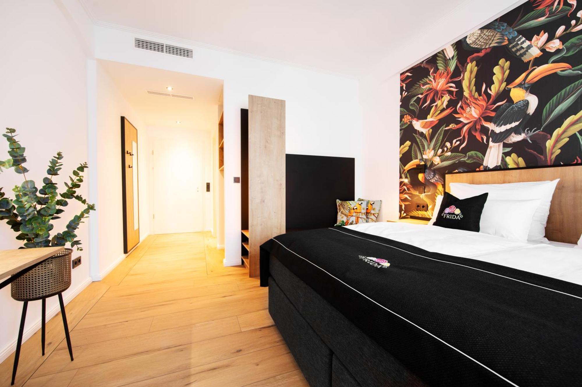 Frida Hotel & Cafe Bassum Ngoại thất bức ảnh